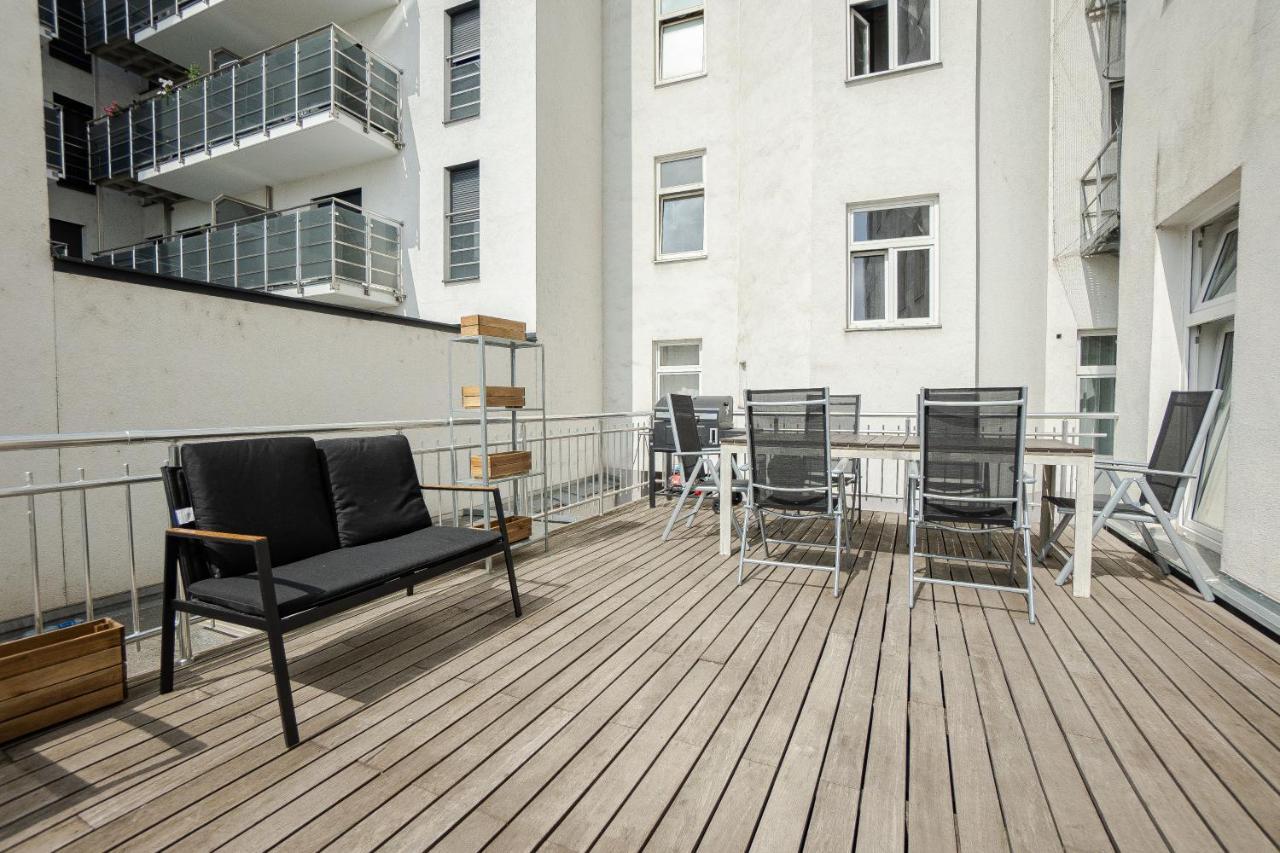 Spacious Apartment With Huge Shared Terrace And Grill Located Between City Centre And Donau River Виена Екстериор снимка